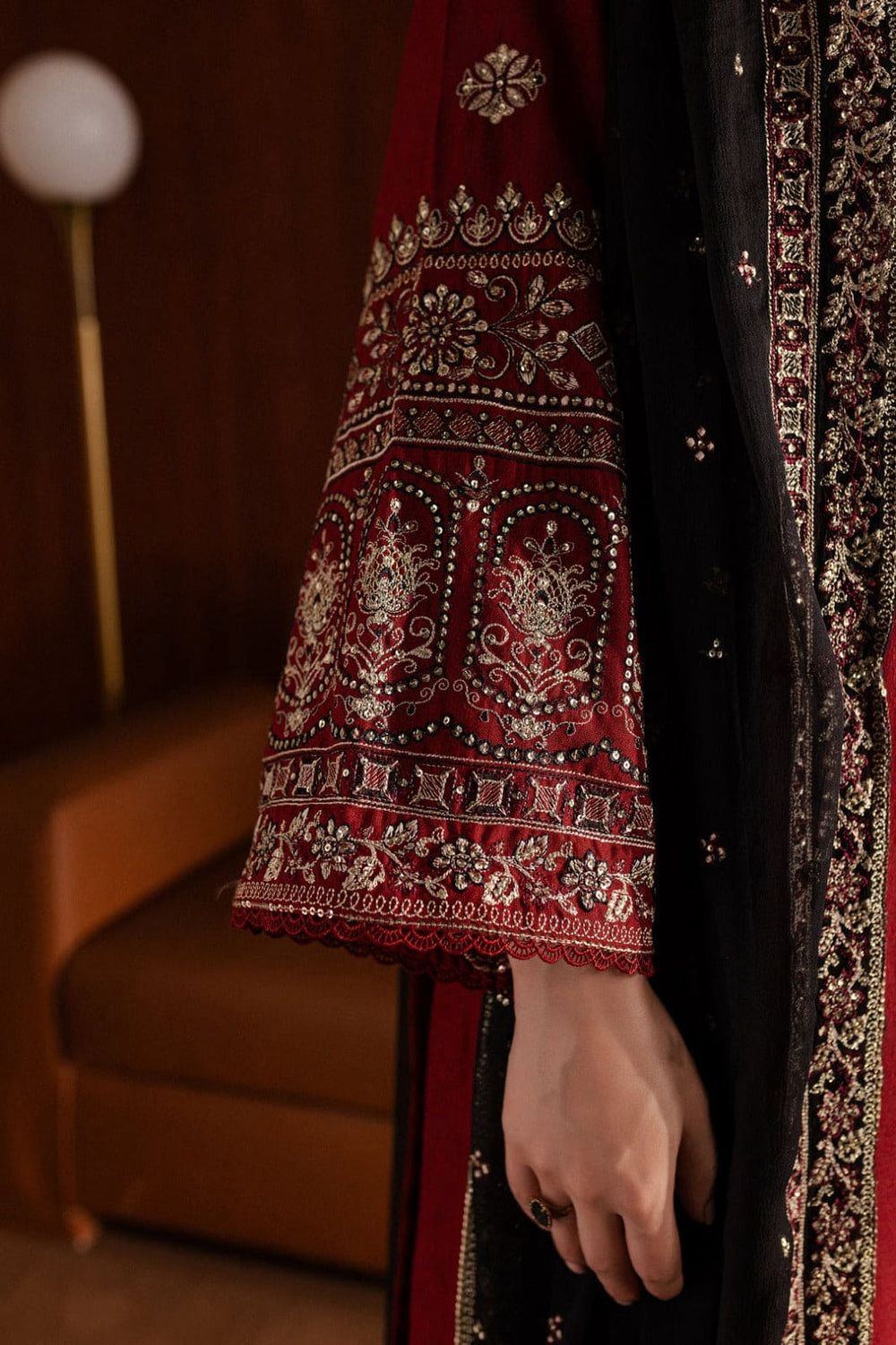 *BATIK DHANAK*